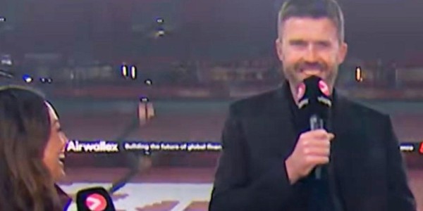 KAIYUN下载app-卡里克揭秘与拉爵对话内容，没提转正执教！低调务实拒喊争四口号