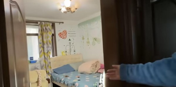 开云-上海40岁双胞胎兄弟，同居30年不结婚，哥哥扮演老公 弟弟是老婆