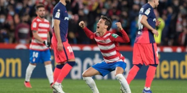 开云登录线上-马竞4连败收官2021 西蒙尼输球输成了“玄学”