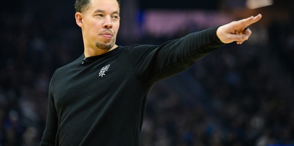 开云登录线上-米奇：我们不会让任何人打40分钟 也不会为了结果过度使用球员