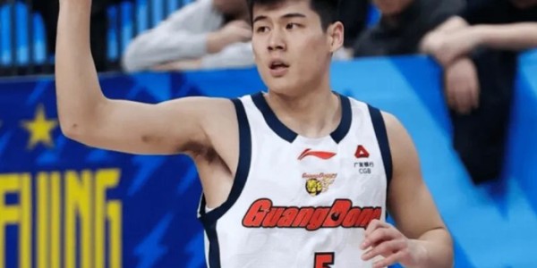 开云-广东只靠外援得分不是首次了！本土球员集体迷失，杜锋真该反思了|球队|奎因|徐杰|家政|奇葩_新浪体育_新浪新闻