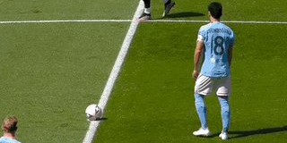 两冠到手三冠在望！超神京多安何须舍曼城求巴萨