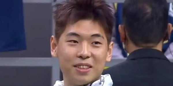 开云体育-广东3消息！徐杰自曝伤情未愈，朱芳雨引援生变，崔永熙复出推迟