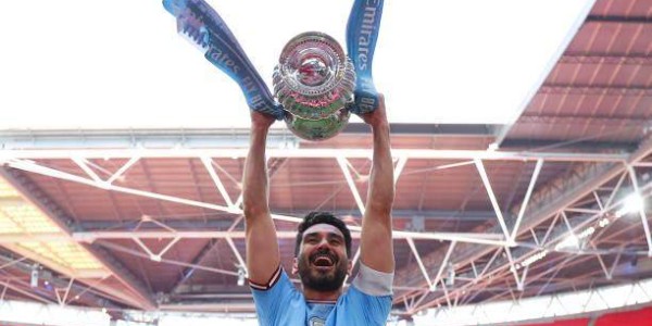 两冠到手三冠在望！超神京多安何须舍曼城求巴萨